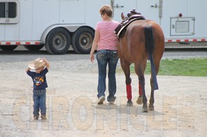 kid and horse