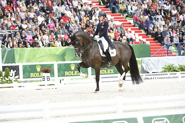 Charlotte Dujardin Rides Valegro to Win Indv. Dressage Gold at WEG With 86.120%, Highest Score Ever Recorded