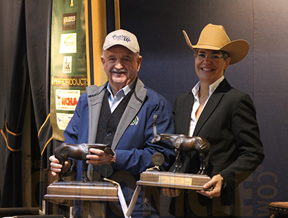 Prince’s PF Premo is Unanimous Grand Champion Stallion With Dewey Smith at 2014 QH Congress