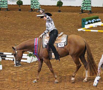Taylor Lynn Prince and One Flashy Sensation Are Unanimous in Classic Am Trail