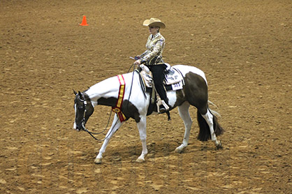 Hart Trailer Awarded to Top APHA Amateur Tami Dietrich-Dobbs