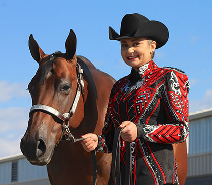 Special Paula’s Showmanship Jacket Helps Make-A-Wish Come True For Congress Competitor