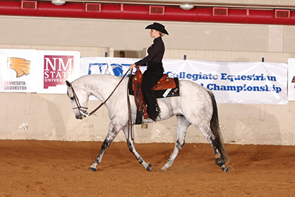 Equestrian Bailey Mierzejewski Named SEC Scholar Athlete of the Year