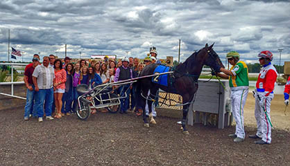 Three AQHA Trainers, Recchiuti, Schooler, and Hamilton, Participate in Celebrity Harness Race!