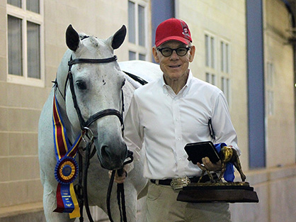 Rodger Call’s Go Big Sky Wins NSBA World Show Working Hunter Derby With Linda Crothers