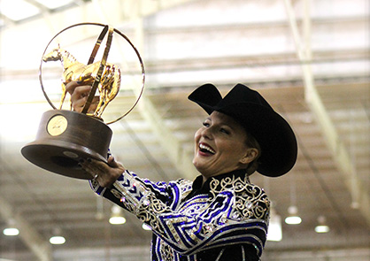 Angela Fox and The Company You Keep Win AQHA World Amateur Showmanship