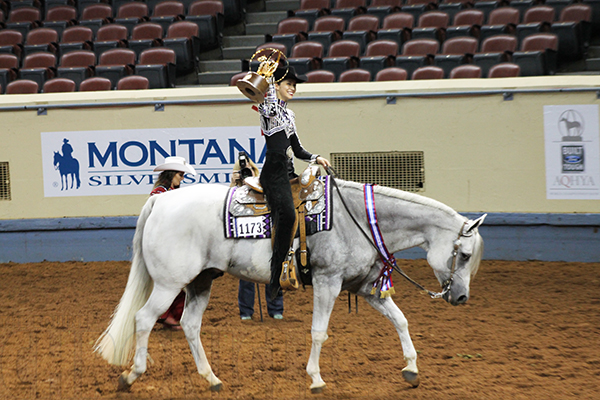 Olivia Tordoff Wins First World Title in Horsemanship With Sterling Version at 2017 AQHA Youth World