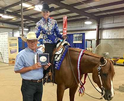 Equine Chronicle Cover Girl, Marilyn Masterson, Wins Select World Western Pleasure in Unanimous Fashion!