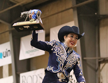 Angela Wade and One Hot Drama Mama Win Amateur Trail With 236