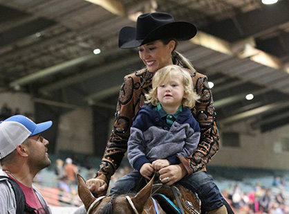 Riding For Two! Abi Tuiasosopo Rides Lexus Made Lady to Win Amateur Western Pleasure, While 6 Months Pregnant!