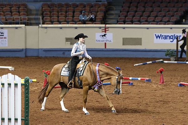 Hillary Roberts and Chrome On My Zipper Score 236 to Win Amateur Trail
