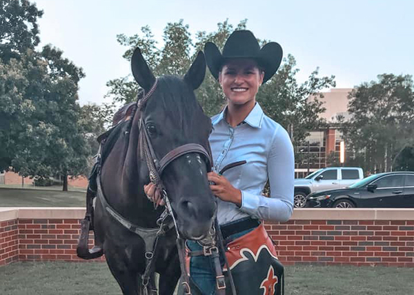 Former AQHA Youth World Champion, Harley Huff, Named OSU Spirit Rider