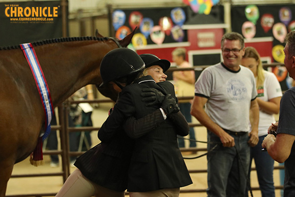 Bella Erwin/Al E Hondro Win Hunter Hack at AQHA Youth World