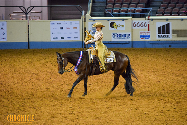 Hanna Olaussen/Wearin Only Moonlite Win 14-18 Horsemanship at AQHA YWC