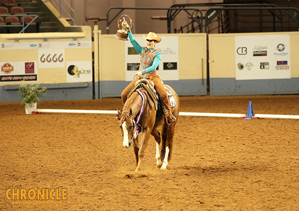 Sabrina Janis Wins First World Title With Cruize in Amateur Trail