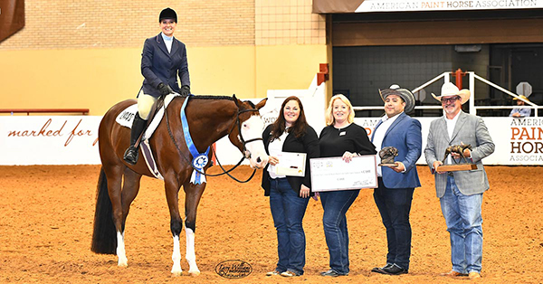 All Im Gonna Do and Judy Zeitler Win APHA World Breeders’ Trust 3-Year-Old Maiden Hunter Under Saddle