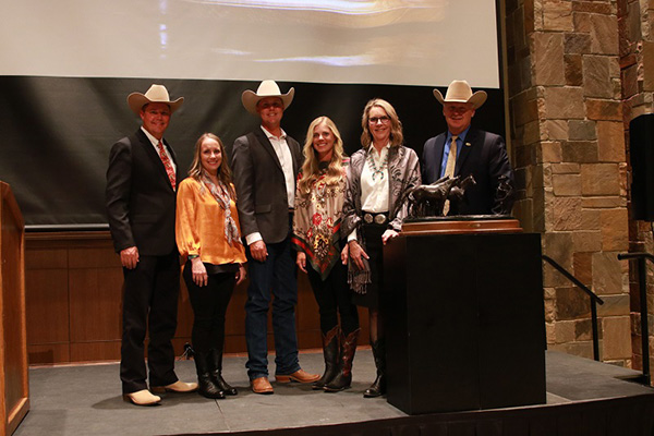 Watch the 2021 AQHA Breeder Banquet Video