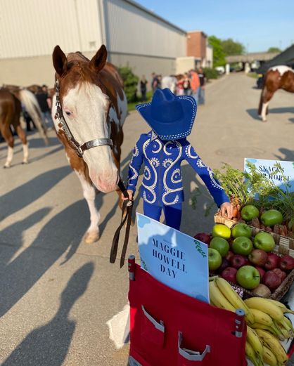 EC Photo of the Day – Keep Your Friends Close and Your Snacks Closer