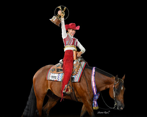 AQHYA Exhibitors invited to enter the 2022 Ford AQHYA World Championship Show