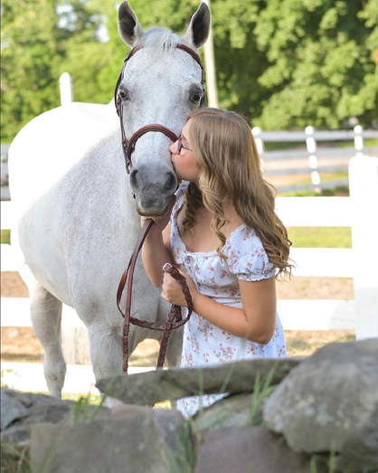 EC Photo of the Day – Life Is Better When You Kiss A Horse
