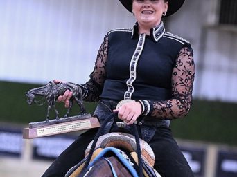 Devon Meschach Earns 3 YO Limited Open Western Pleasure Title