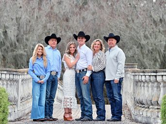 Happy Engagement to Sofia Roberts and JR Pickard!