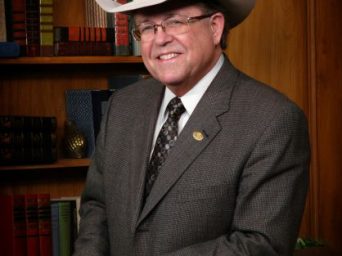 A Life Well Lived: AQHA Hall of Fame Member Ken Mumy