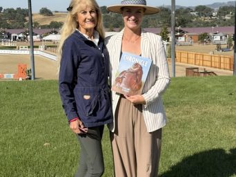 EC Photo of the Day: Cece Campbell and AQHA/PCQHA All English Show Manager Amanda Diefenderfer