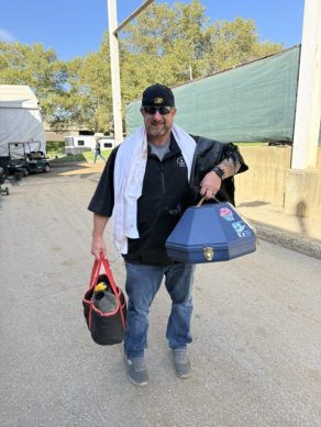 EC Photo of the Day: Ultimate Horse Show Dad