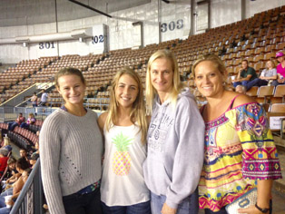 Around the Rings at The AQHYA World Show – Day 4 with the G-Man