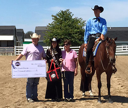 Brent Garringer and Easy N The Moonlight Win $5,000 3 and Over Novice Horse WP at SOQHA Futurity