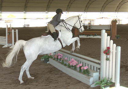 Equestrian Competes at First Show in Three Years Since 18th Leg Surgery, Ultimately Ending in Amputation