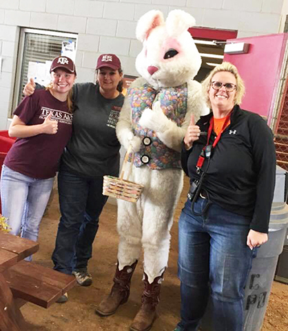 EC Photo of the Day: Easter Bunny In Boots!