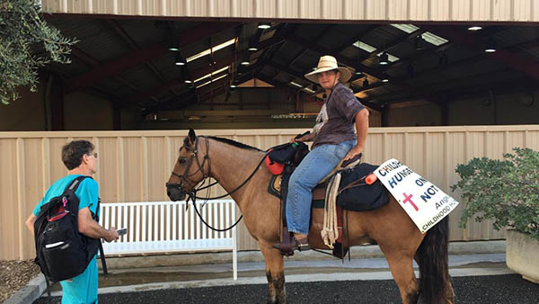 American Quarter Horse on Cross Country Trek to Raise Awareness For Childhood Hunger