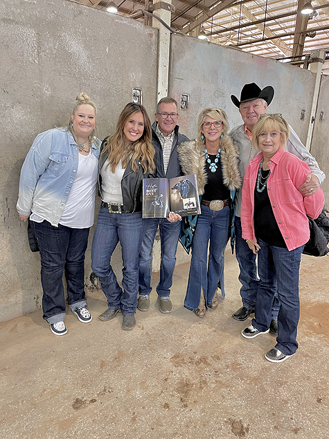 Around the Rings – AQHA World Show with the G-Man!