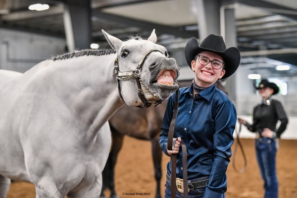 EC Photo of the Day – Winning Smiles